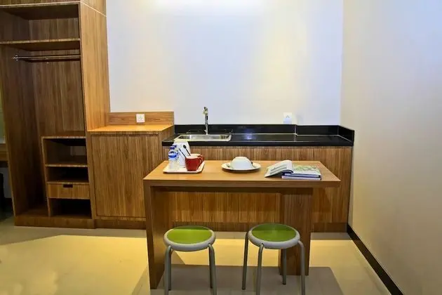 Pool Suite