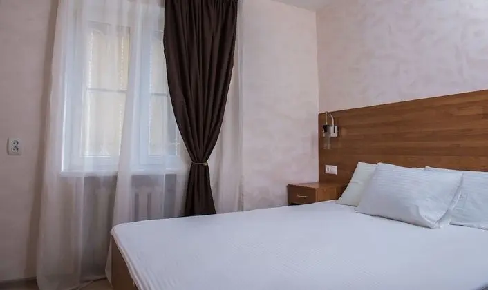 Traditional Apart Daire, Sigara İçilmez (Lenina Street bldg. 54, room 64)