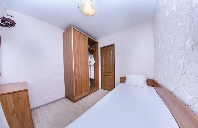 Traditional Apart Daire, Sigara İçilmez (Lenina Street bldg. 54, room 64)