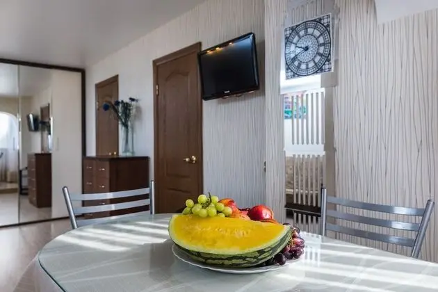 Traditional Apart Daire, Sigara İçilmez (Lenina Street bldg. 54, room 64)