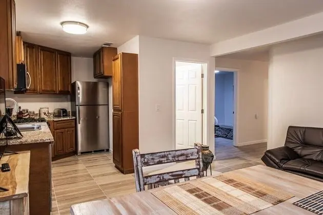Ev (Cozy Three Bedroom in Concord)