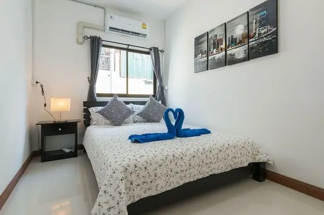 4 Bedrooms Villa