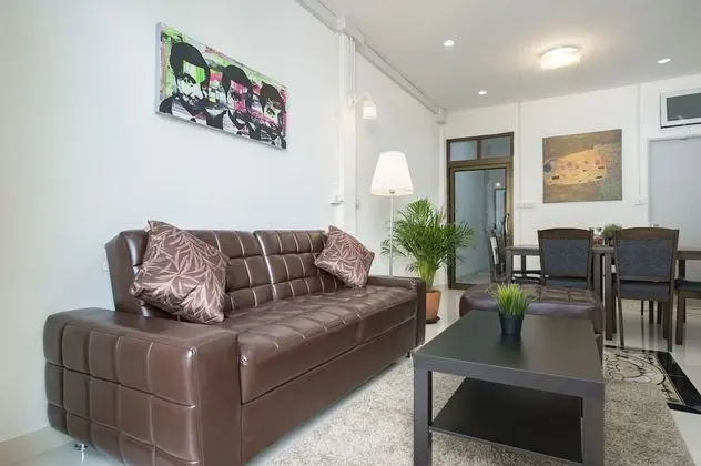 4 Bedrooms Villa