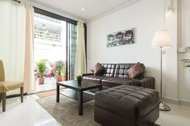 4 Bedrooms Villa