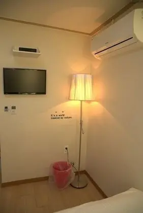 Üç Kişilik Oda