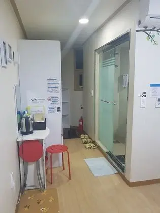 Üç Kişilik Oda