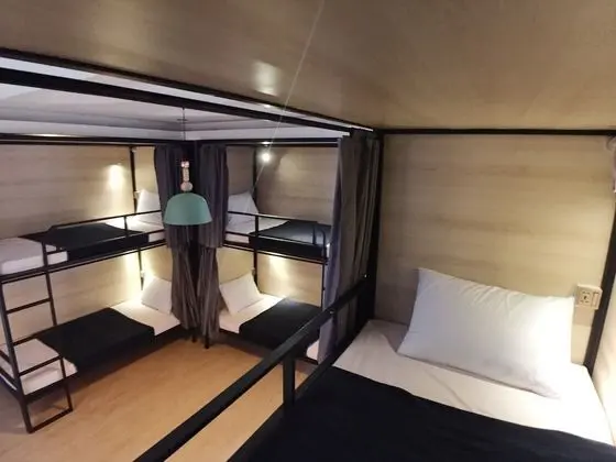 Ortak Ranzalı Oda, Karma Ranzalı Oda (Bed in 6-bed)