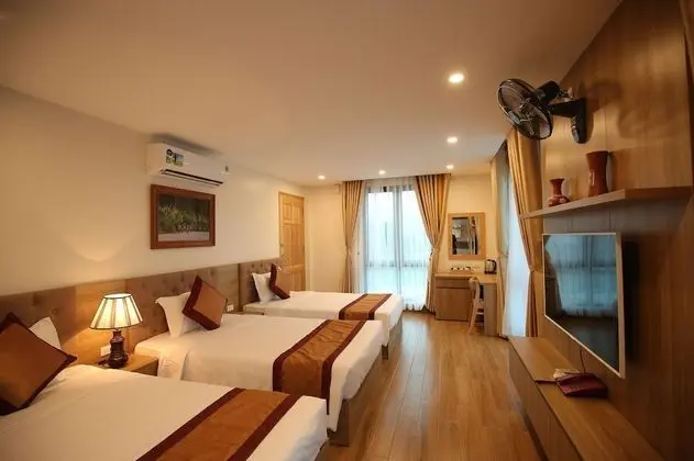 Üç Kişilik Oda, Dağ Manzaralı (3 Single Beds)