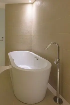 Comfort Oda, 1 En Büyük (King) Boy Yatak, Penceresiz