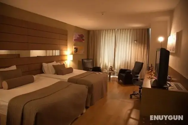Queen Suite Double Oda