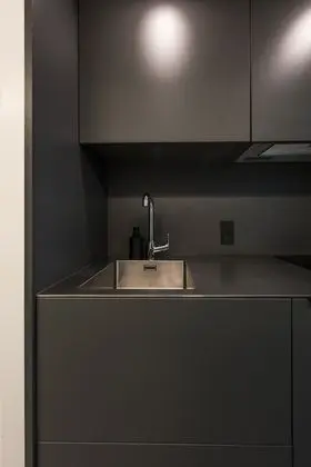 Tek Büyük Yataklı Oda, Küçük Mutfak (Small)