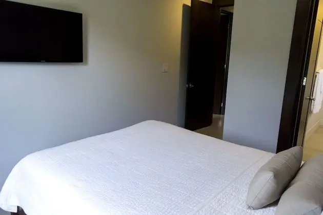 Luxury Daire, 2 Yatak Odası, Danışma, Bahçeli