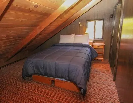 Ev, Birden Çok Yatak (The Crabbing Cabin)