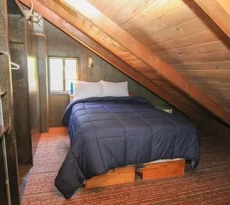 Ev, Birden Çok Yatak (The Crabbing Cabin)