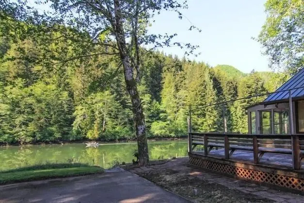 Ev, Birden Çok Yatak (The Crabbing Cabin)