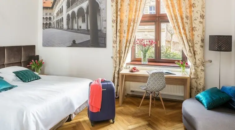 Standard Tek Büyük Yataklı Oda