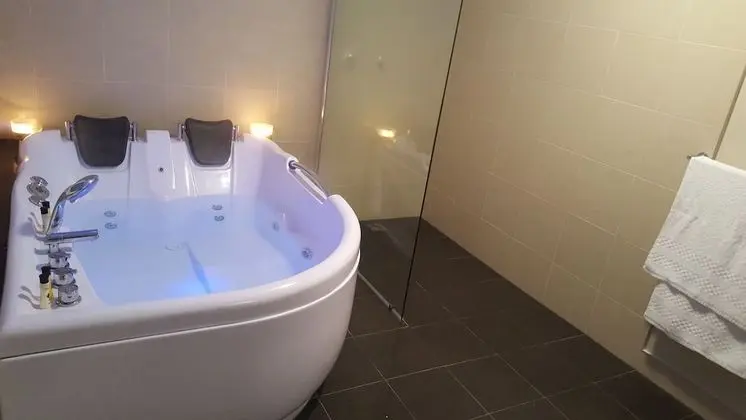 Honeymoon Kır Evi, 1 Büyük (Queen) Boy Yatak, Sıcak Su Küveti, Dağ Yamacı