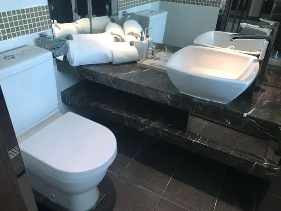 İki Ayrı Yataklı Oda, Liman Manzaralı