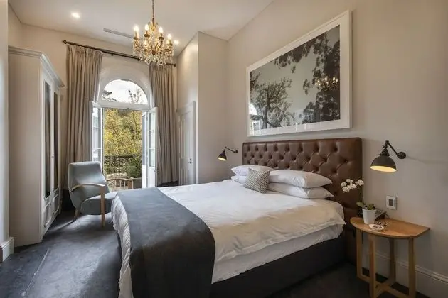 Premium Oda, 1 En Büyük (King) Boy Yatak, Balkon (Tiers Room)