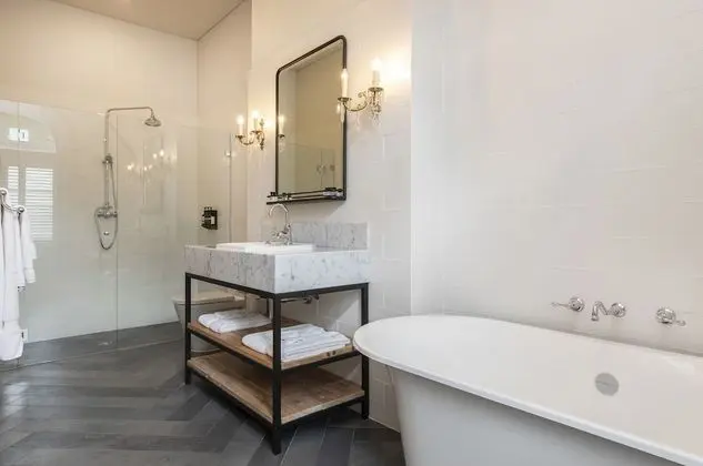 Premium Oda, 1 En Büyük (King) Boy Yatak, Balkon (Tiers Room)