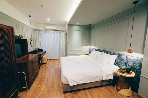 Deluxe Tek Büyük Yataklı Oda
