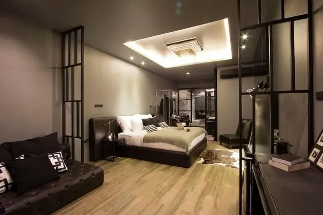 Grand Master Room with Mountain View