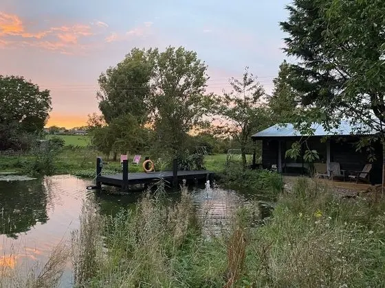 Tek Büyük Yataklı Oda (Dragonfly Cabin)