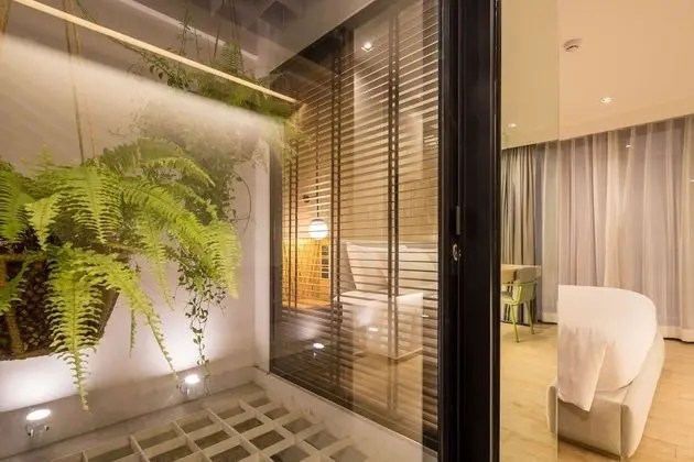 Junior Süit, 1 En Büyük (King) Boy Yatak, Balkon, Havuz Manzaralı