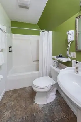 Büyük Yataklı Tek Kişilik Oda, Özel Banyo