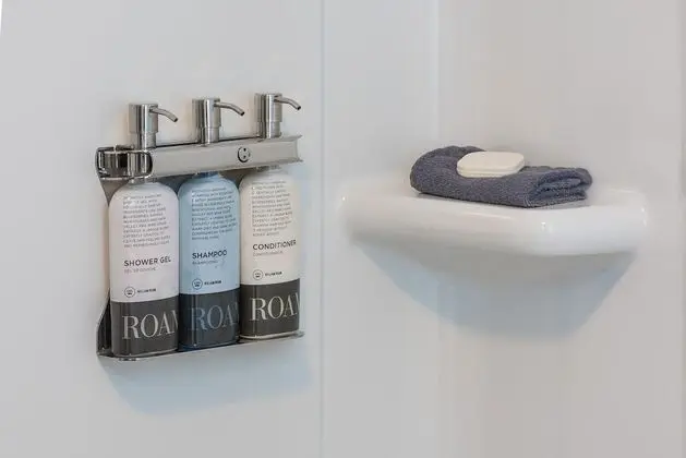 Büyük Yataklı Tek Kişilik Oda, Özel Banyo