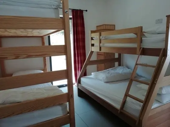 Ortak Ranzalı Oda, Karma Ranzalı Oda