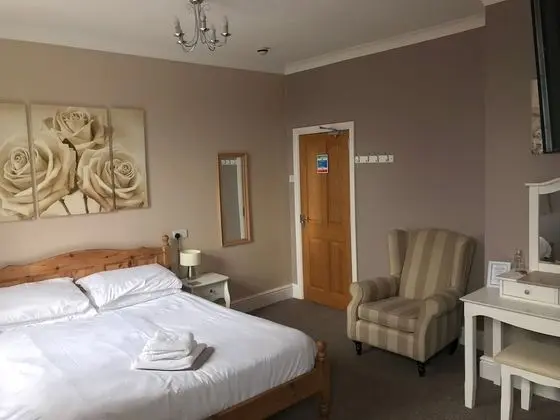Luxury Tek Büyük Yataklı Oda, Banyolu/Duşlu