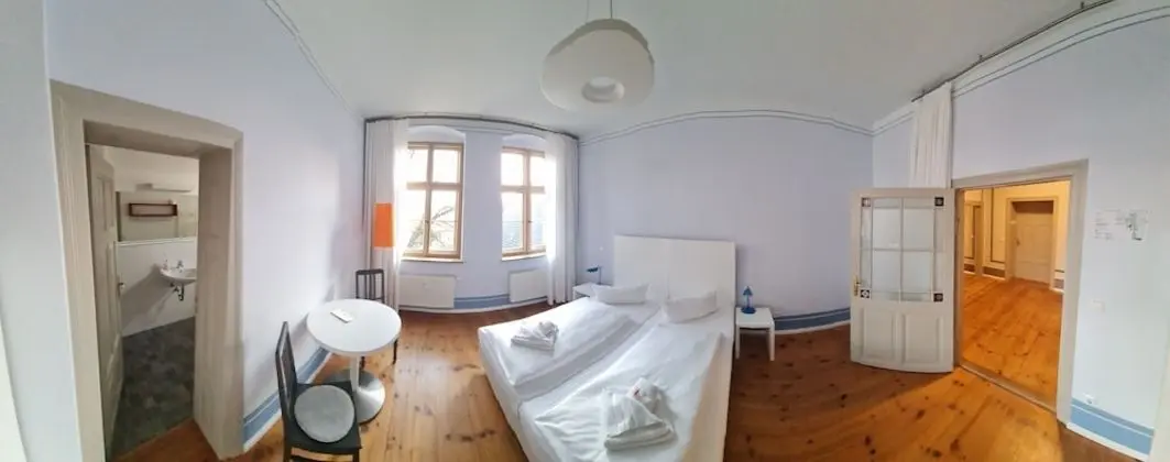 Classic Tek Büyük Yataklı Oda