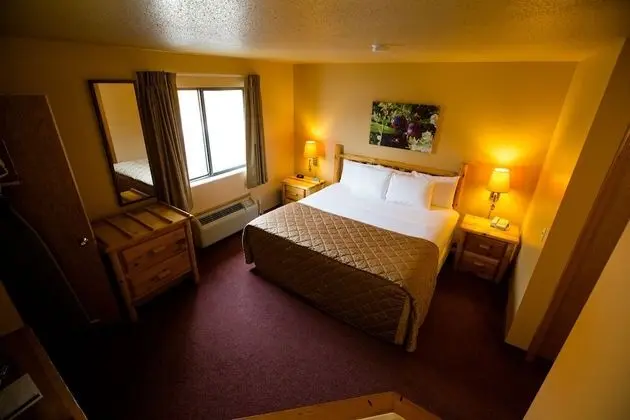 Oda (Whitetail Guest Room)
