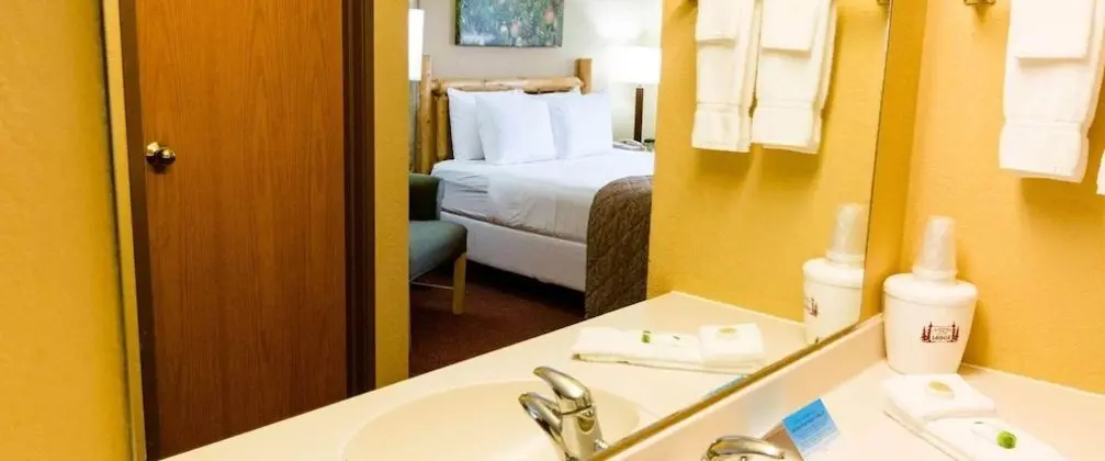 Oda (Whitetail Guest Room)