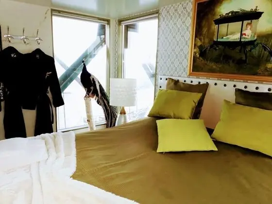 Design Suite, Tower (Free Spirit)