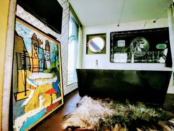 Design Suite, Tower (Free Spirit)