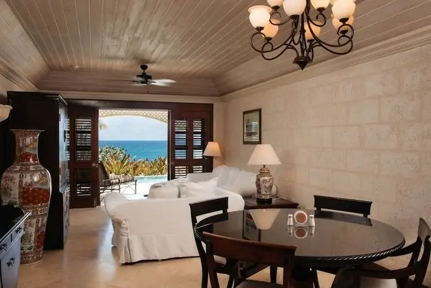1 Bedroom Suite with 28ft Pool