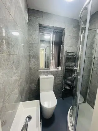 Süit, Banyolu/Duşlu