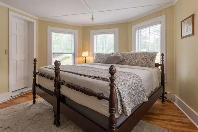 The Babe Ruth Room, 1 King Bed - Adults Only