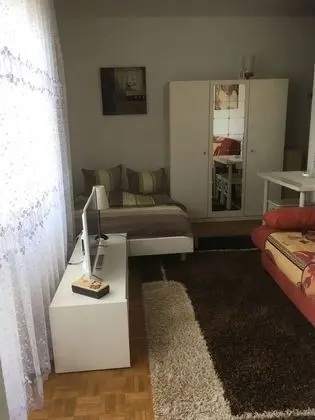 Standard Stüdyo, Havuz Kullanımı, Bahçe Manzaralı