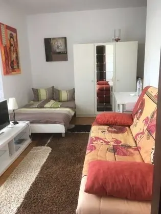 Standard Stüdyo, Havuz Kullanımı, Bahçe Manzaralı