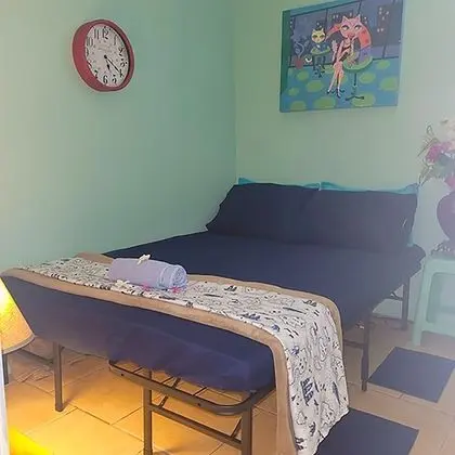 Room, 1 Bedroom - Shared Bath