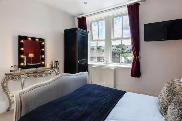 Romantic Tek Büyük Yataklı Oda, Banyolu/Duşlu (Cabaret)