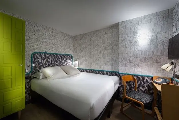 Tek Büyük Yataklı Oda (Insolite)