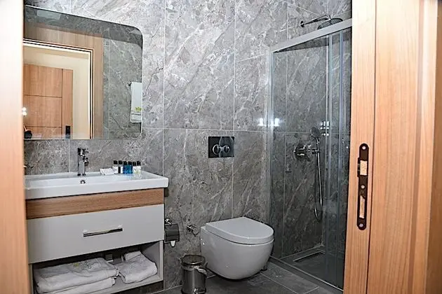 Standard Luxury Oda