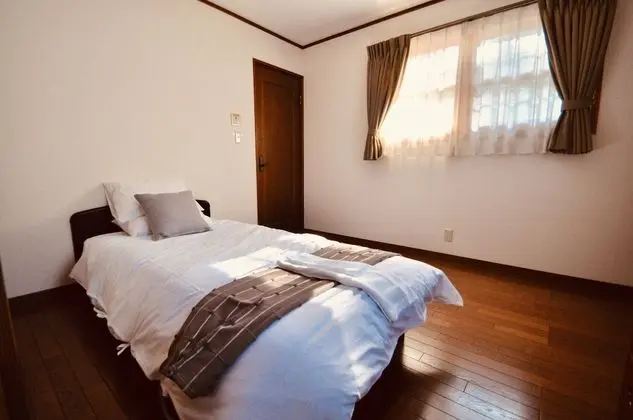 Apart Daire, 6 Yatak Odası
