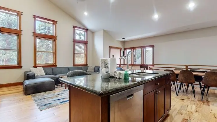 Daire, Birden Çok Yatak, Balkon