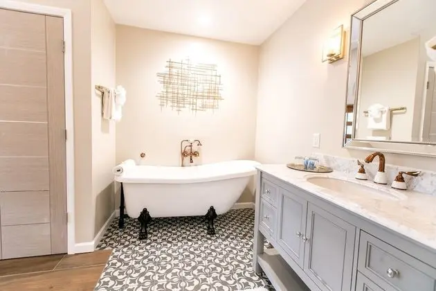 Rose Quartz Suite