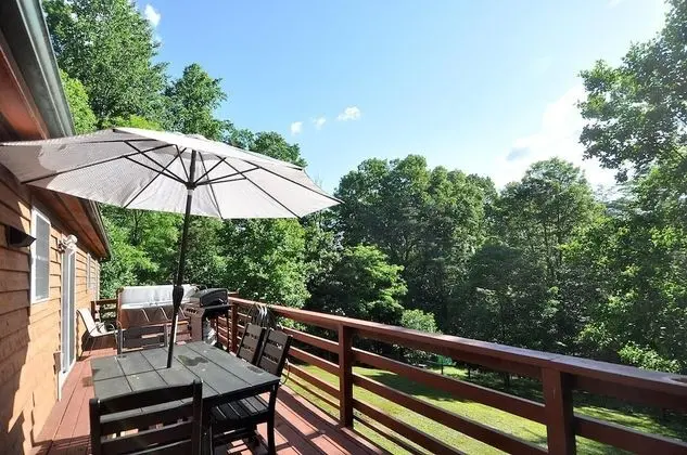 Ev, Birden Çok Yatak (Creekview Cabin)